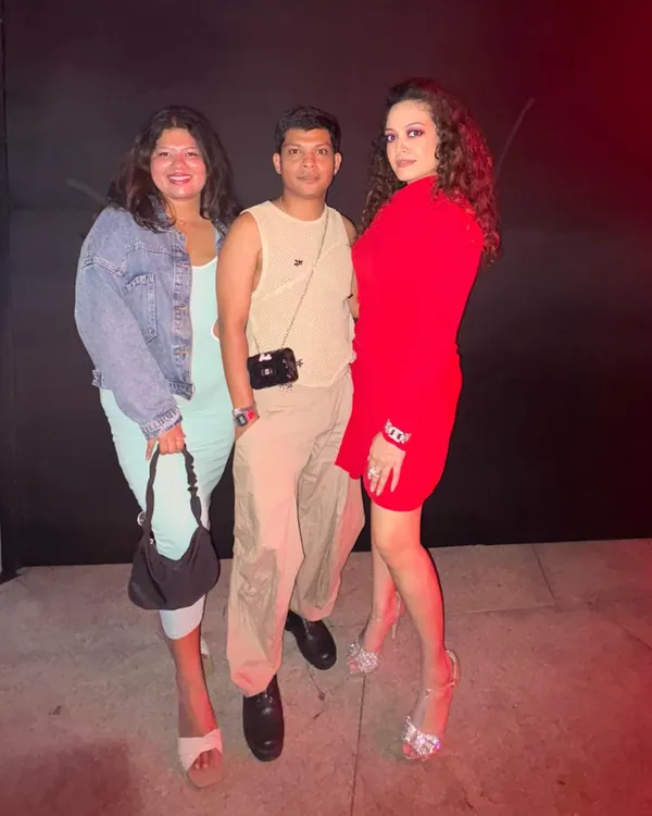 Backstage at the Style Icon Hunt with the fabulous stylist Ambrish. Collaborating with other fashion professionals is always an inspiring experience.