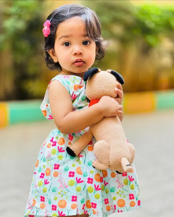 This just melts my heart. A beautiful little girl cuddling the Simba the pug replica I made in memory of her family's beloved pet. These moments are so precious.