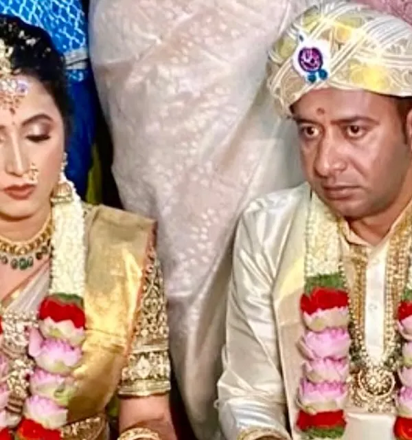 A beautiful moment from Vinay and Swathi's wedding. It brings me immense joy to see couples I've matched, like them, united in marriage according to our Gowda traditions.