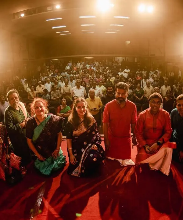 A house full of love and a heart full of gratitude. This photo, taken from the stage with the audience at my 'Abhivandanam' concert, captures the incredible energy and support that makes every performance special.