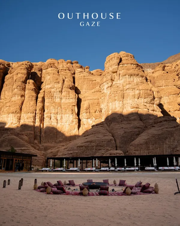 This was our sacred circle in the deserts of Al-Ula. Here, surrounded by ancient rock formations, we gathered for a zodiac ritual, connecting with the cosmos and the profound stillness of the landscape.