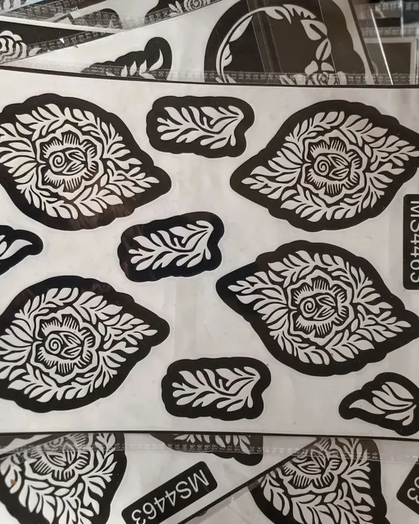 A beautiful floral and paisley stencil design. This is perfect for creating an elegant pattern on the back of your hand quickly and easily.