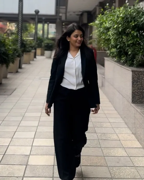 Walking with a purpose between appointments. My commitment is to be a voice for my clients, not an echo, especially in challenging cyber law cases.
