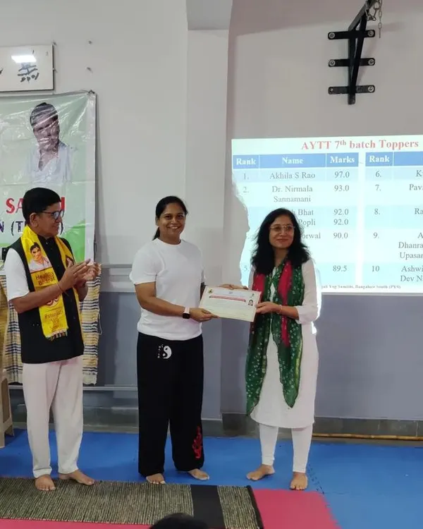 Knowledge and qualification are crucial. I am proud to be a certified Patanjali yoga instructor, having secured the 6th rank in my certification program. This ensures my teaching is rooted in authentic principles.