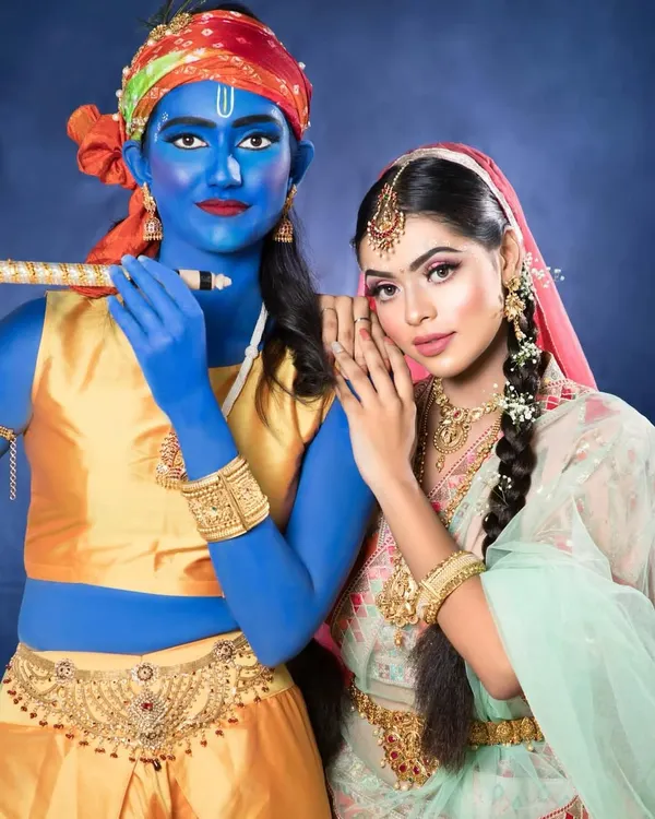 A creative take on a mythological theme for Janmashtami. Our students learn to use makeup for character creation, combining traditional motifs with modern artistry.