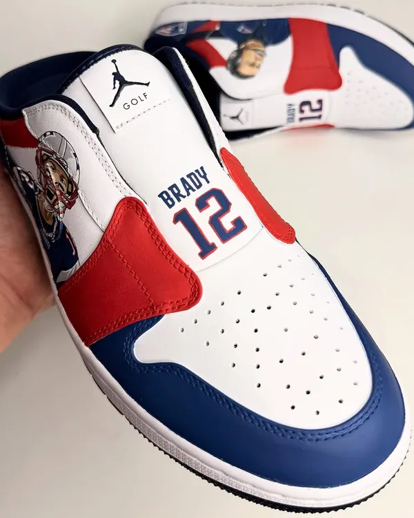 A detailed portrait of Tom Brady on a pair of Jordan Golf Mules, a tribute to his time with the New England Patriots. I love working on new sneaker silhouettes and this one was a joy.