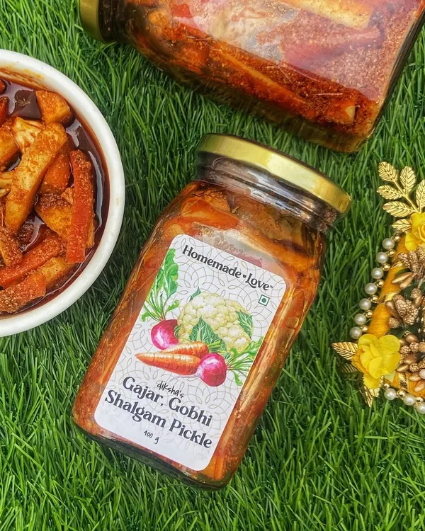 The wait is finally over. Our most awaited winter special, the Gajar Gobhi Shalgam Pickle, is now live. Get your jar of this sweet, spicy, and tangy delight before it's gone.