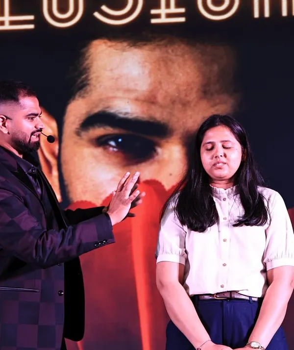 This is the moment just before the magic happens. I use a blend of psychology and suggestion to create experiences that blur the line between reality and illusion, leaving the audience captivated.