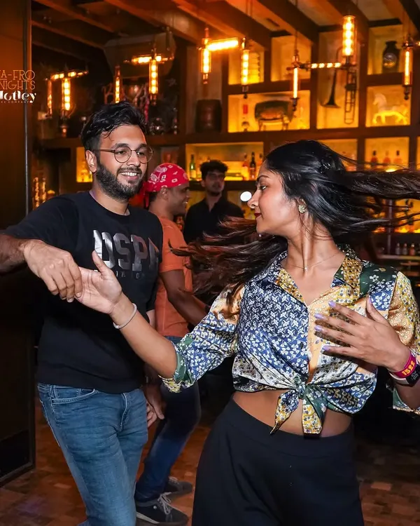 The perfect mid-week groove. This is what our La-Fro Nights are all about: losing yourself in the music and sharing a smile on the dance floor. Come feel the energy of our Bangalore salsa community.