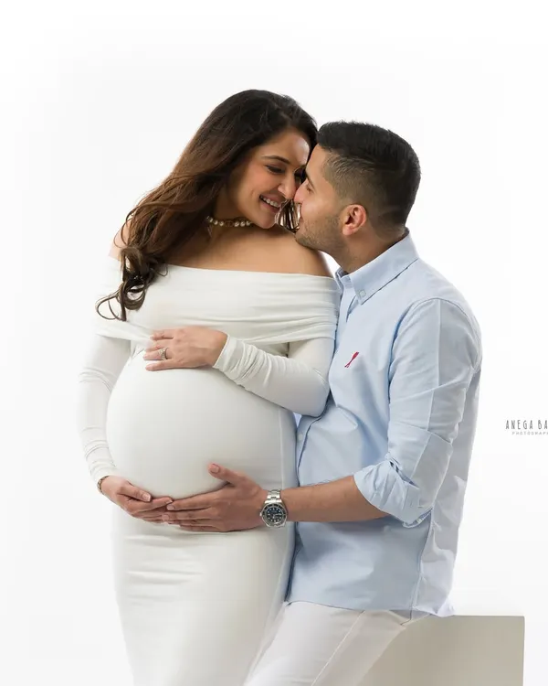 An intimate portrait capturing the quiet love and anticipation between a couple. My focus is on creating a relaxed space where you can connect naturally, letting your emotions shine.