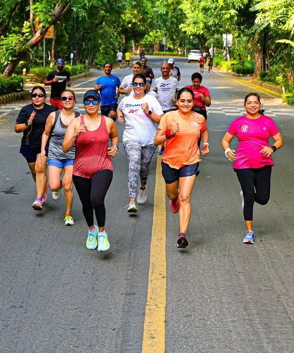 This is the energy of our running squad. We are a community of all ages and fitness levels, pushing each other to get stronger with every step. We train outdoors, embracing the elements and the joy of movement together.