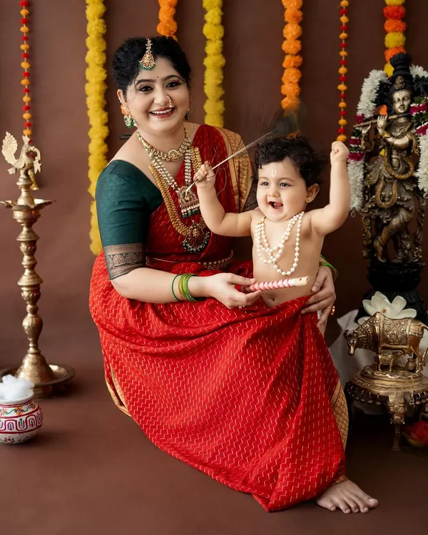 The most infectious giggle from a little Krishna during our Janmashtami festive session. Capturing these moments of pure happiness between a mother and her child is what I live for.