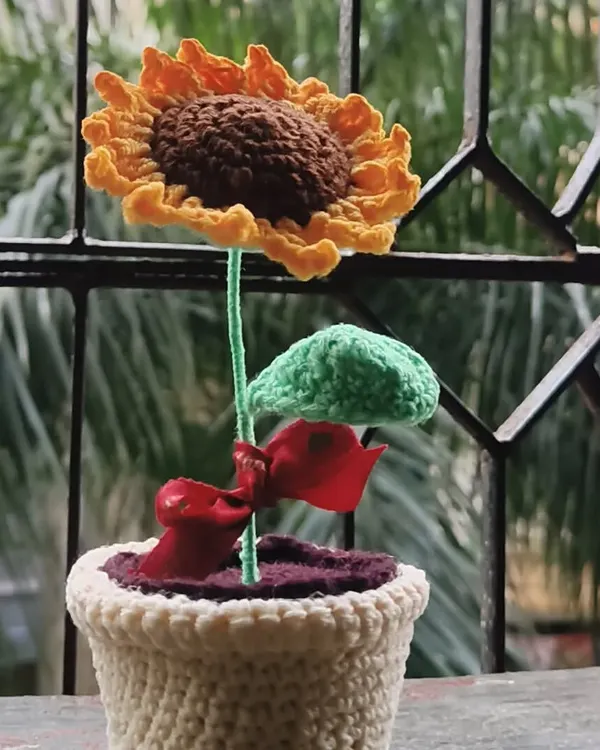 My crochet potted sunflower. This little plant is one of my favorite things to make and is a perfect, cheerful gift to brighten up a room.