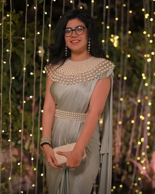 All dressed up and ready for a sangeet night. I love helping my clients not just with their dance, but also with ideas on how to style their look for the big performance.