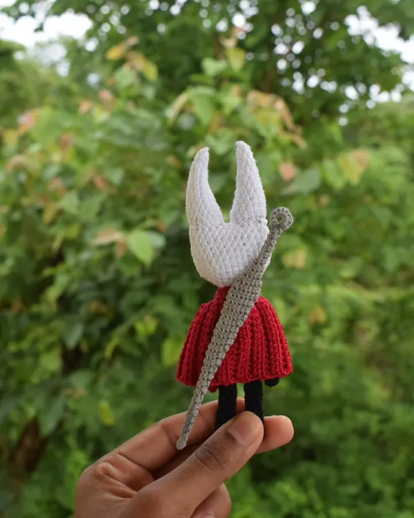 This custom Hornet from Hollow Knight was such a fun challenge! I even added internal wiring so the limbs are poseable, making it a perfect desk buddy for any fan of the game.