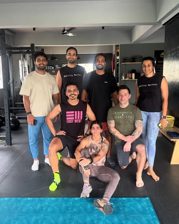 Dragged a bunch of people to do the Murph challenge. It was brutal and beautiful. Grateful for everyone who joined in this sweet, shared suffering. This is what community is about.