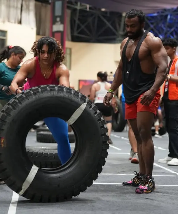 This is what my coaching is about: raw power and pushing past your limits. I’m not just counting reps; I’m right there in the grind with you, flipping the tire and fighting for that next level of strength.