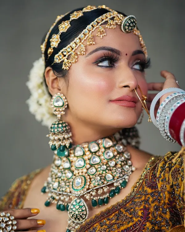 This is the essence of my bridal makeup philosophy: timeless, elegant, and radiant. I focus on creating a flawless base and highlighting your best features, ensuring you look stunning both in person and in your wedding photos.