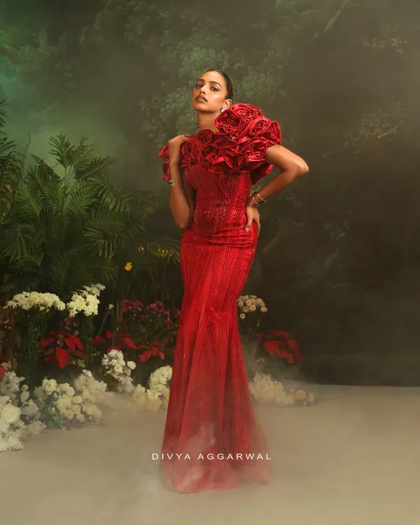 This is the Bellerose Gown, an embodiment of dramatic romance. I designed this piece with a fully embellished corset and a striking 3D rose cape, making it a true masterpiece for galas and grand receptions.
