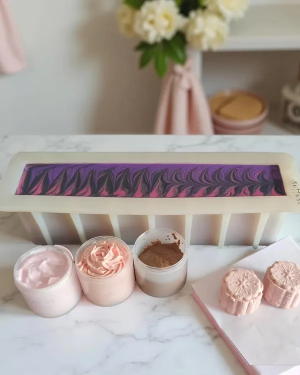 A beautiful swirl soap loaf and other creations from my Skincare Essentials Workshop. We made everything from luxurious lotions and body creams to emulsified scrubs and shampoo bars.