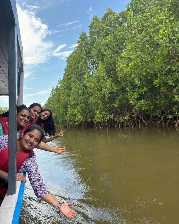 Nothing but good vibes while boating through the serene mangrove forests of Honnavar. This is a peaceful and beautiful part of our Gokarna coastal trip.