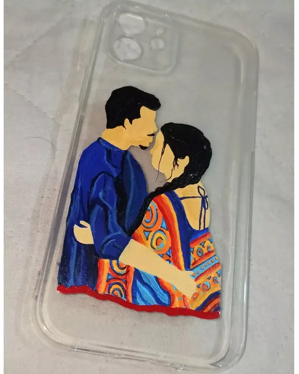 Another custom phone case I painted for a client. This one captures a tender moment between a couple, turning their phone into a personal piece of art.
