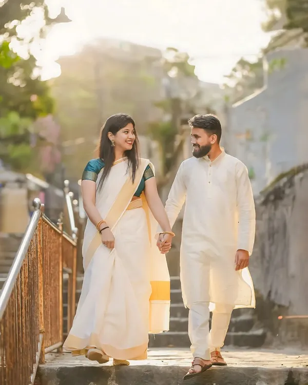 Tradition and love, hand in hand. This shot was taken at the historic Banganga Tank in Mumbai, with Dipesh and Hemangi in beautiful traditional attire. I focus on capturing the grace and elegance of cultural shoots in a soft, natural light.