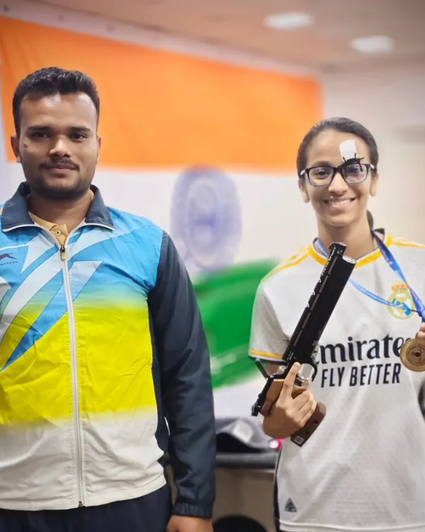 Gold! A proud moment as our shooter Veyanka Daga secures the top spot at the MAGC State Level Competition in Nagpur. Her victory is a result of relentless practice and expert guidance from Coach Aditya Rastogi.