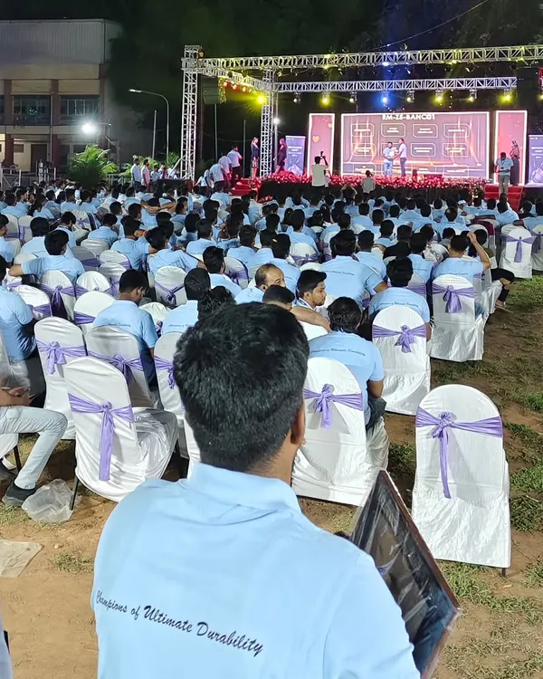 A wide shot of the massive crowd at the OPPO launch event held at HMT Palace Grounds. We successfully managed the catering and logistics for this large-scale corporate gathering.