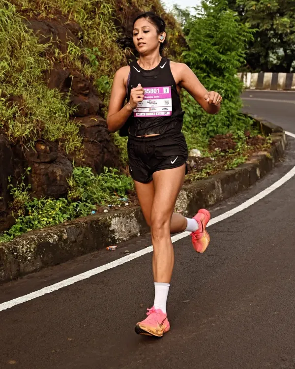 This is the focus I bring to every race. It's about locking in on your goal and letting nothing distract you from the finish line. My coaching emphasizes building this mental resilience, teaching your mind to back you up when your body wants to quit.