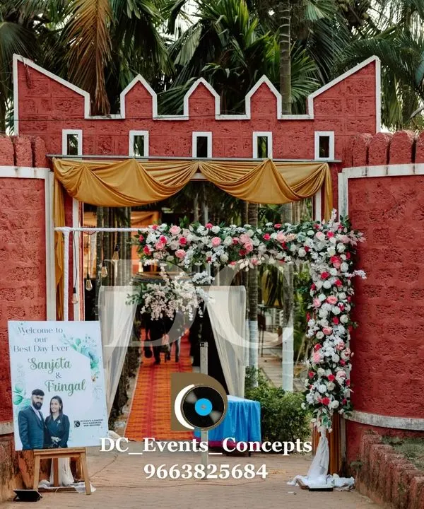 A truly grand entrance designed to look like a castle. This unique and impressive structure sets a fairytale tone for the wedding from the very beginning.