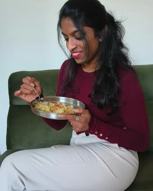 A little re-introduction! I'm Aishwarya, a nutritionist with an MSc and over 5 years of experience. My page is where I share science-backed knowledge on food, health, and lifestyle changes to help you achieve your goals sustainably.