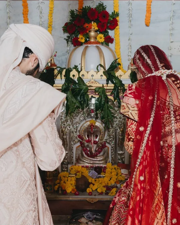 A new beginning with divine blessings. We ensure that couples have a serene and spiritual start to their wedding day by incorporating temple visits and prayers.