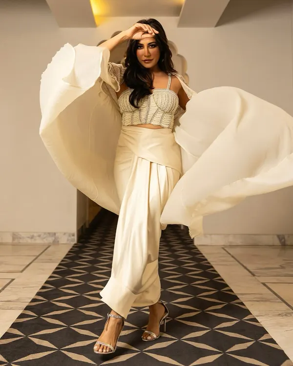The magnificent Chitrangda Singh gracing the spotlight in my exquisite Alauren Set. Her elegance perfectly complements the flowing cape and embellished corset of this regal couture piece.