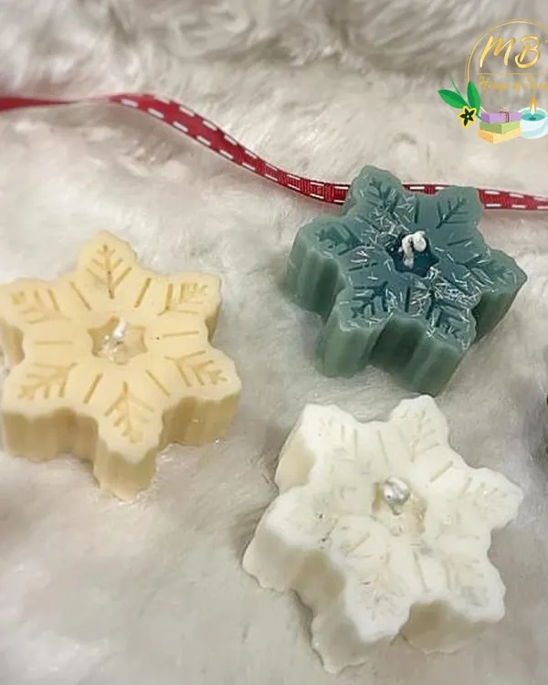 Getting into the holiday spirit with my snowflake-shaped scented candles. Available in different colors, these little candles are perfect as stocking stuffers or to decorate your home for Christmas.