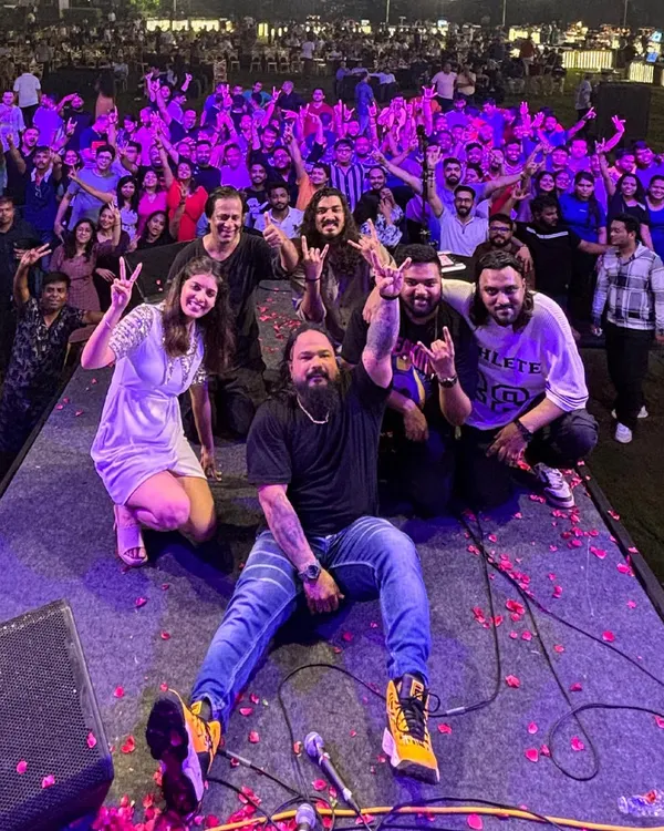 The view from our stage at the Shapoorji Pallonji corporate event. An absolutely electric crowd that gave us all their energy, and we gave it right back.