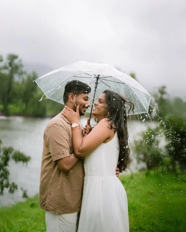 Love feels like this: barefoot laughs, stolen glances, and rain-kissed skies. This is the kind of unscripted moment I live to capture during a pre-wedding shoot, where you can just be yourselves.