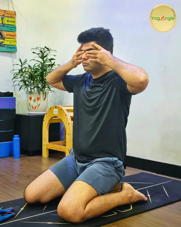 In Bhramari Pranayama, the humming bee breath, we seal off the external senses to turn inward. The gentle vibration calms the nervous system, releases stress, and brings a profound sense of clarity and inner balance.
