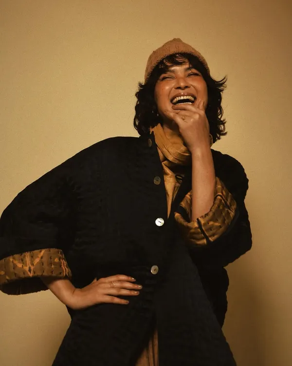 A moment of pure, uninhibited laughter from a shoot with House of Wandering Silk. We embrace joy on our sets, and it shows in the final images.