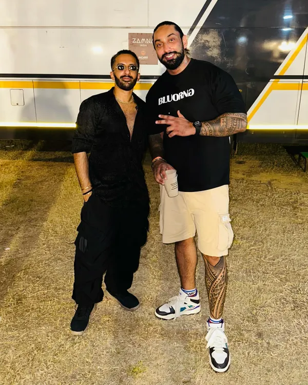 Backstage with Kahani, the creative force behind the popular Indo Warehouse music movement. It's always inspiring to connect with fellow innovators in the industry.