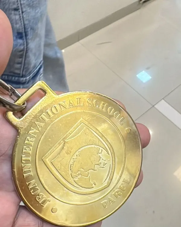 We are thrilled to celebrate Nila Rai's first place gold medal at the JBCN School's 'Inspire Us' event. Her spectacular vocal performances of "Skyfall" and "A Million Dreams" truly mesmerized the audience.