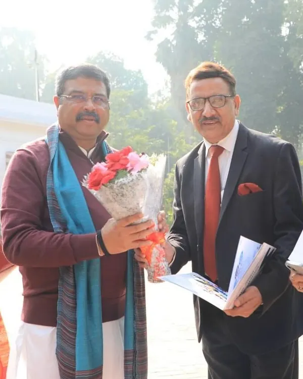 Our Chairman & MD, Mr. Rajesh Gupta, with the Hon’ble Education Minister and Minister of Skill Development & Entrepreneurship of India, Shri Dharmendra Pradhan. We are motivated by his appreciation and guidance.