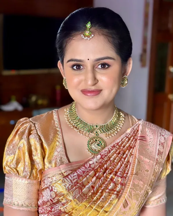 This look for Chandrika is the essence of my dewy skin style. The makeup is minimal and fresh, creating a radiant glow for her baby's naming ceremony.