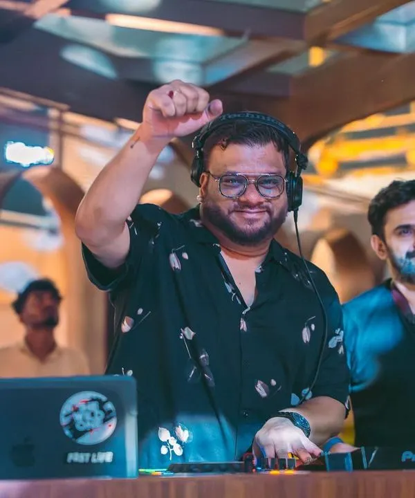 A moment of pure joy with the saxophonist during the Biergarten Bellandur launch. This is what live fusion is all about.