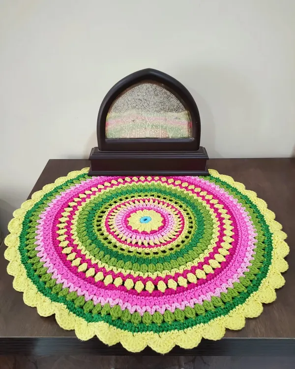 This colorful Viola mandala makes a beautiful centerpiece for a table. I used knitting cotton and a 3.5mm hook to create this piece, following a lovely free pattern.