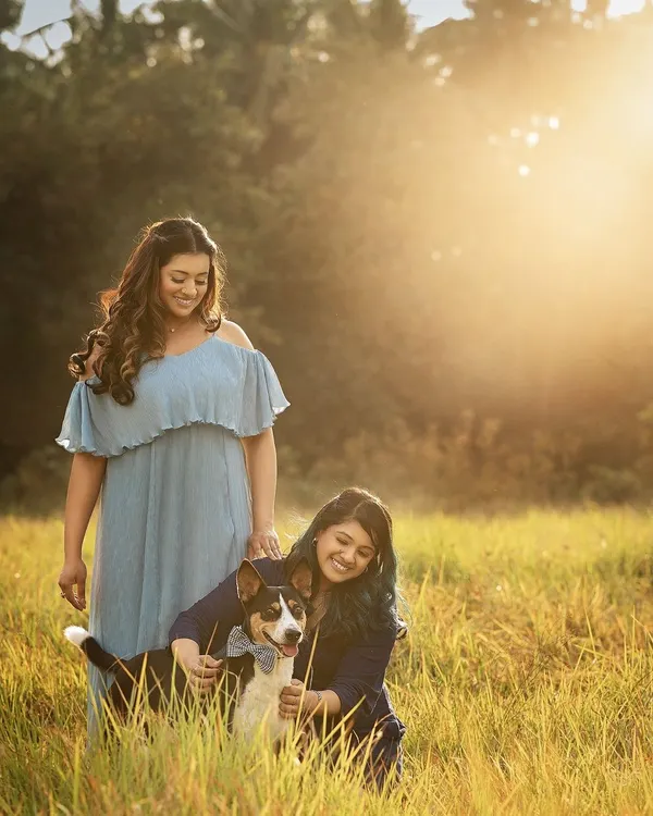 "You think moments last forever, but they don’t. Love your dog a little more every day." A throwback to this beautiful golden hour session with Oreo and his humans in Bangalore.