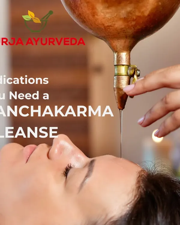 A client experiences the profound calm of Shirodhara, a signature Ayurvedic therapy where a continuous stream of warm, medicated oil flows over the forehead. This treatment is renowned for its ability to soothe the nervous system and promote deep mental relaxation.