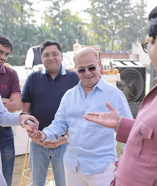 Mingling with guests at a beautiful wedding in Indore. Close-up magic is all about creating these personal connections and making every guest feel like they are part of the show.