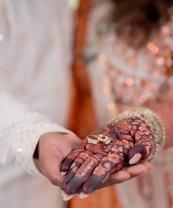This is the beautiful, rich stain that my natural henna leaves behind. The deep color on the palm holds the promise of a lasting and beautiful design.