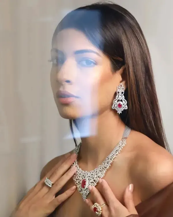 For this jewelry ad with Maia Shroff, I created a very clean and subtle makeup look. The focus is on fresh, dewy skin and softly defined features to ensure the diamond and ruby necklace is the hero.